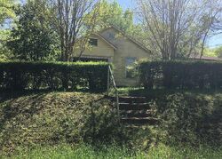  E Reagan St, Palestine TX