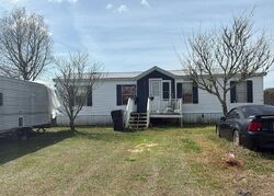 Pre-foreclosure in  Swallow Cir Robertsdale, AL 36567