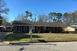 Pre-foreclosure in  Melanie Dr Montgomery, AL 36109