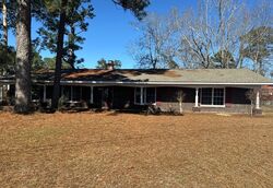 Pre-foreclosure in  Summit St Dothan, AL 36301