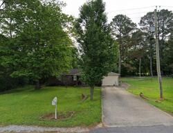 Pre-foreclosure in  Lakewood Dr E Muscle Shoals, AL 35661