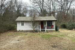 Pre-foreclosure in  Shady Grove Rd Hot Springs National Park, AR 71901