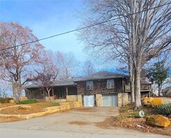 Pre-foreclosure in  S 53rd St Kansas City, KS 66106