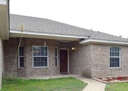 Pre-foreclosure in  Bluebonnet Loop Belton, TX 76513