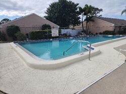 Pre-foreclosure in  7th Ave W Bradenton, FL 34209