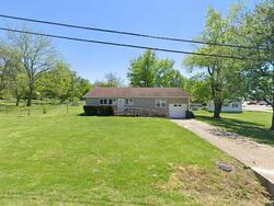Pre-foreclosure in  Hickory St Mansfield, MO 65704