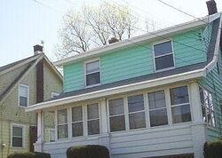 Pre-foreclosure in  Sherwood Ave Youngstown, OH 44511