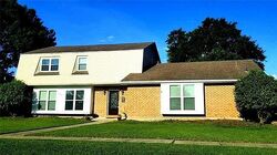 Pre-foreclosure in  Schill Ave Kenner, LA 70065