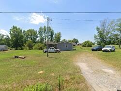  Holmes Rd, Falkville AL