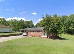 Pre-foreclosure in  Wills Rd Boaz, AL 35957