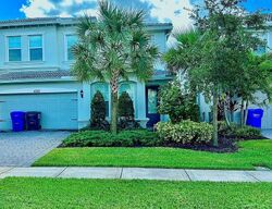 Pre-foreclosure in  Large Leaf Ln Hollywood, FL 33021