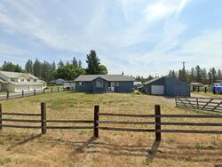 Pre-foreclosure in  N Yale Rd Mead, WA 99021