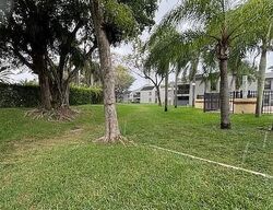 Pre-foreclosure in  Sw 88th Ter  Miami, FL 33186