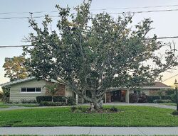 Pre-foreclosure in  Poinsettia Rd Clearwater, FL 33756