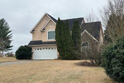 Pre-foreclosure in  Washington Cir Jonesboro, GA 30238