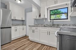 Pre-foreclosure in  Carolina Ave Fort Lauderdale, FL 33312