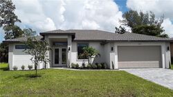 Pre-foreclosure in  Nw 21st Ter Cape Coral, FL 33993