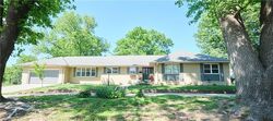  Sycamore Ln, Pittsburg KS