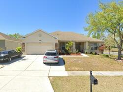 Pre-foreclosure in  Eagle Lake Dr Clermont, FL 34711