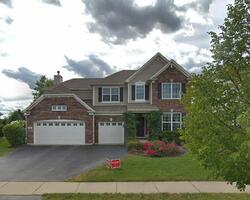 Pre-foreclosure in  Redmond Dr Gilberts, IL 60136