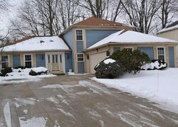 Pre-foreclosure in  Bradfords Gate Olmsted Falls, OH 44138