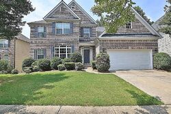 Pre-foreclosure in  LARKSVIEW DR Fairburn, GA 30213