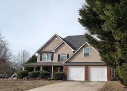 Pre-foreclosure in  Henderson Dr Hampton, GA 30228