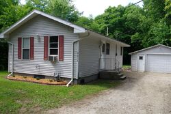 Pre-foreclosure in  E Main St Urbana, IL 61802