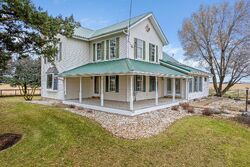 Pre-foreclosure in  Lasher Rd Hinckley, IL 60520