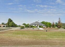 Pre-foreclosure in  Karen Rd Madera, CA 93636