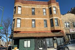 Pre-foreclosure in  W 35th St r Chicago, IL 60609