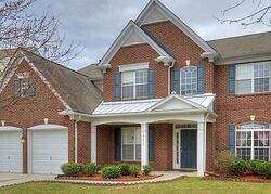 Pre-foreclosure in  Olde Ivy Way Charlotte, NC 28262