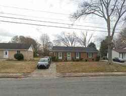 Pre-foreclosure in  Griers Grove Rd Charlotte, NC 28216