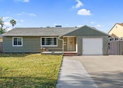 Pre-foreclosure in  Amelia Ave Hanford, CA 93230