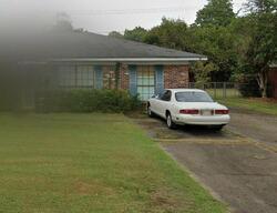 Pre-foreclosure in  Lilac Ln Greenville, MS 38701