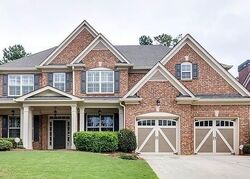Pre-foreclosure in  Heathcliff Way Cumming, GA 30041
