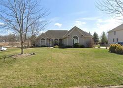 Pre-foreclosure in  W River Pointe Dr Franklin, WI 53132