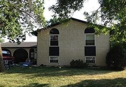 Pre-foreclosure in  Oakwood Dr Belle Plaine, MN 56011