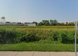 Pre-foreclosure in  E Courtland St Mundelein, IL 60060
