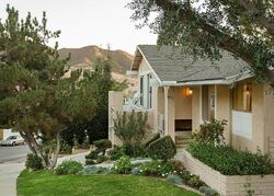 Pre-foreclosure in  Modena Pl Agoura Hills, CA 91301