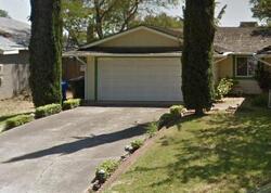 Pre-foreclosure in  Tierra Wood Way Sacramento, CA 95828