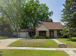 Pre-foreclosure in  Hawthorn Dr West Bend, WI 53095