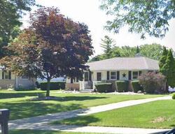 Pre-foreclosure in  S Honey Creek Dr Milwaukee, WI 53221