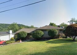  Sharon Dr, Weirton WV