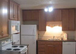 Pre-foreclosure in  Se 138th Ave  Portland, OR 97236