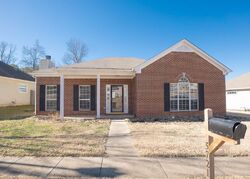 Pre-foreclosure in  Marchester Cir Pinson, AL 35126