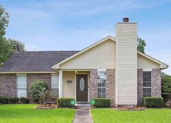Pre-foreclosure in  Fairhope Way Baton Rouge, LA 70816