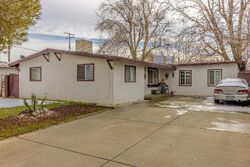 Pre-foreclosure in  E Avenue J7 Lancaster, CA 93535