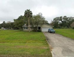 Pre-foreclosure in  Newman Cir E Lakeland, FL 33811