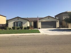 Pre-foreclosure in  E Orleans Ave Fresno, CA 93727